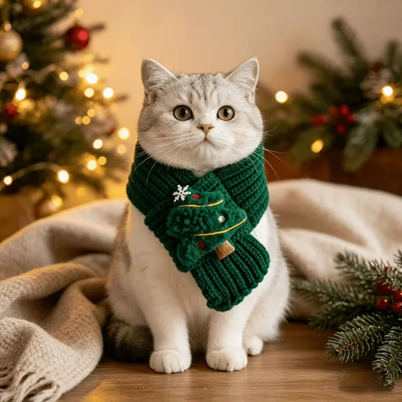 Christmas Knitted Pet Scarf & Collar for Dogs and Cats – Festive Winter Accessory